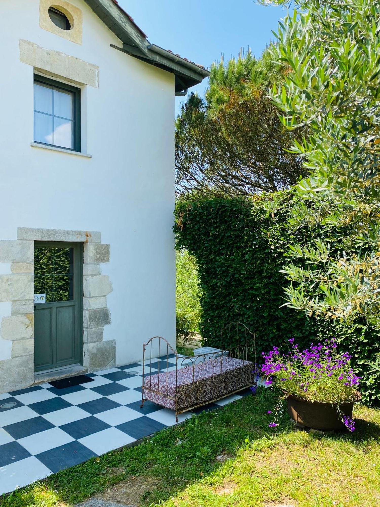 Apartamento La Bastide De Guiche Entre Ocean Et Montagnes Exterior foto